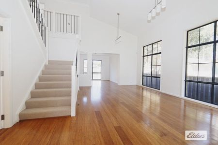 Perfect Blend Of Relaxed Living - Photo 4
