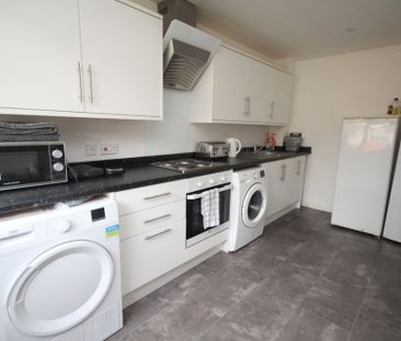 5 bedroom Property to rent - Photo 6