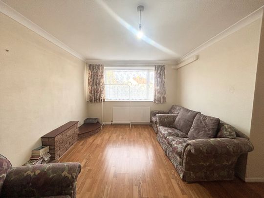 3 bedroom semi-detached house to rent - Photo 1
