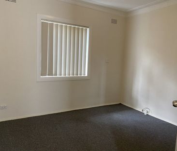 TWO BEDROOM HALF HOUSE - Photo 6