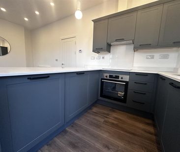 Ninian Road, Cardiff - Photo 4