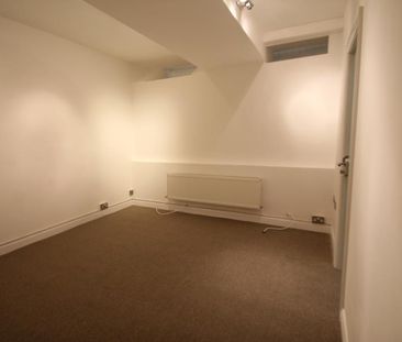 1 bedroom duplex to rent - Photo 2