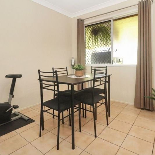 11 Begonia Court, Annandale - Photo 1