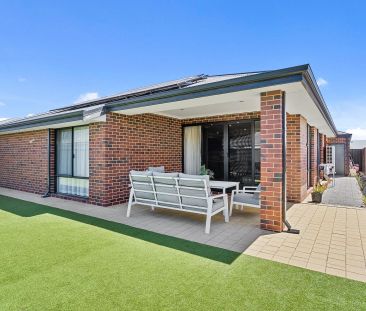 10 Charling Street, - Photo 6