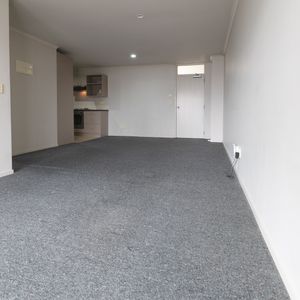 Henderson Apartment - Photo 2