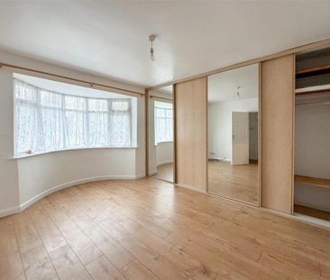 4 bedroom detached bungalow to rent - Photo 1