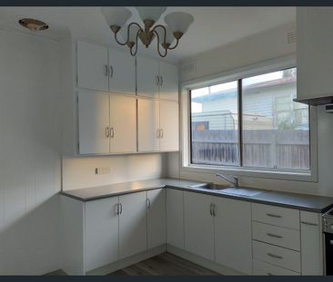 3 Bedroom Home - Photo 2