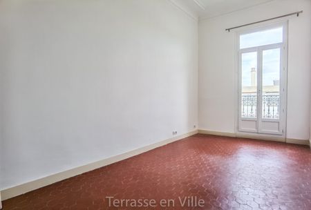 Castellane - T3 - balcons - 1065 € - Photo 4