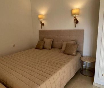 Luxury penthouse for rent in San Pedro de Alcántara, Andalusia - Photo 1