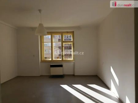 Pěkný byt 1+kk po rekonstrukci, Praha 10 - Strašnice - Фото 3