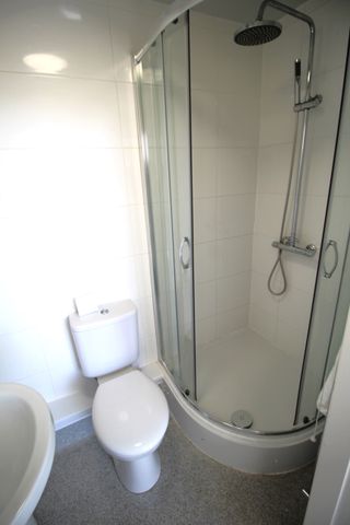 Top Flat, 46 Headingley Lane, LS6 2EL, Leeds - Photo 5