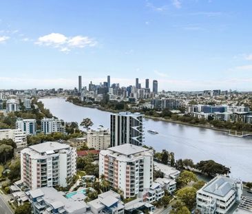 Light-Filled Apartment with Leafy Balcony in Toowong - Photo 3