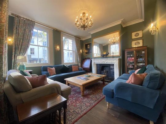 9 bedroom house to rent - Photo 1