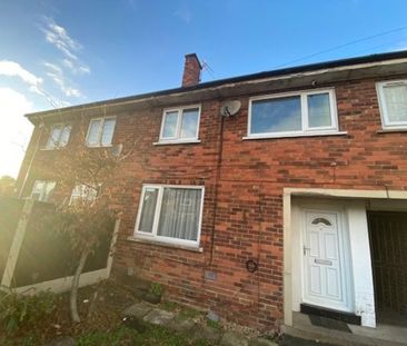 3 bedroom terraced house to rent - Photo 3