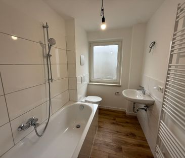 Helle 3-Zimmer-Wohnung mit Balkon in München - Photo 1