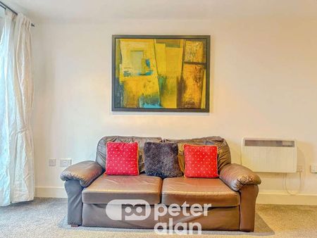 Ferry Court, Cardiff Bay, Cardiff, CF11 - Photo 5