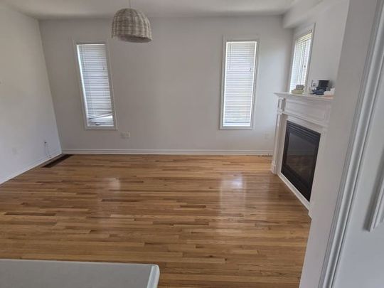 Three bedroom detached home for rent in Angus Ont. - Photo 1