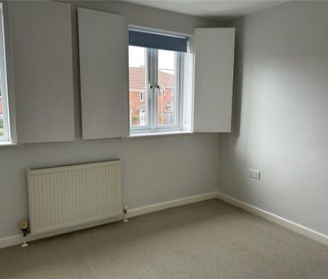 2 bedroom semi-detached house to rent - Photo 2