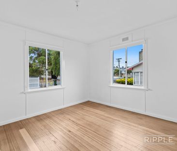 Spacious family home close to amenities - Photo 6