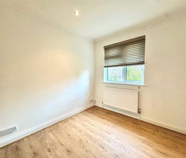 2 bedroom penthouse to rent - Photo 5