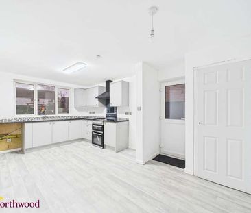 Chepstow Gardens, Banbury, OX16 - Photo 3