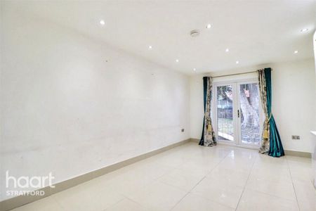 4 bedroom terraced house to rent - Photo 2