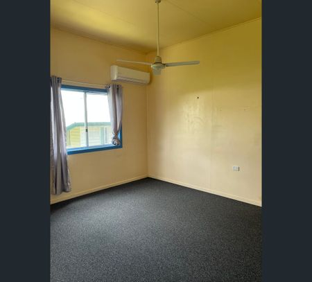 89 Berserker Street, Berserker, Qld 4701 - Photo 4
