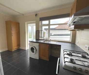 Mount Avenue, Rayleigh - Photo 4