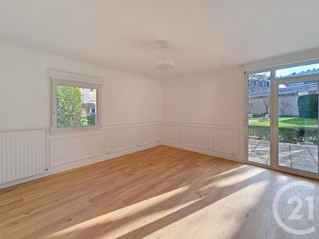 Location Appartement 3 pièces 64m² TROYES 10000 - Photo 2