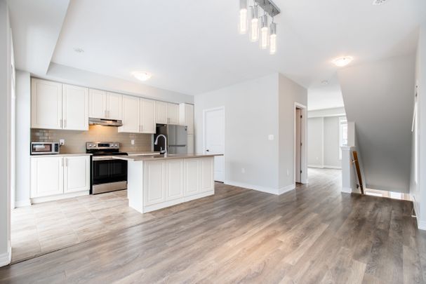 For Lease - 11 Canoe Lane, Hamilton, Ontario - Photo 1