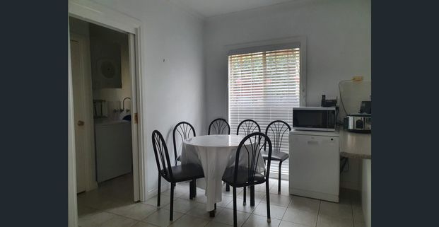 A Feel Good Home Amongst Leafy Serenity - Photo 1