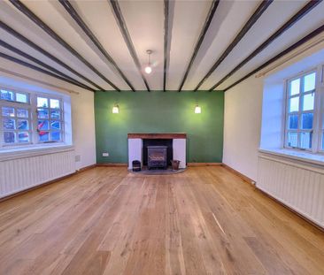 3 bedroom semi-detached house to rent - Photo 2