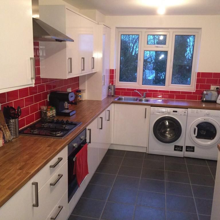4 bedroom house to rent - Photo 1