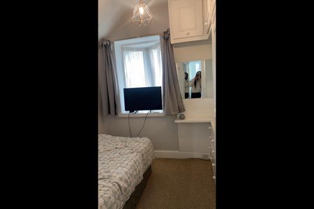 Room in a Shared House, London, SE3 - Photo 4