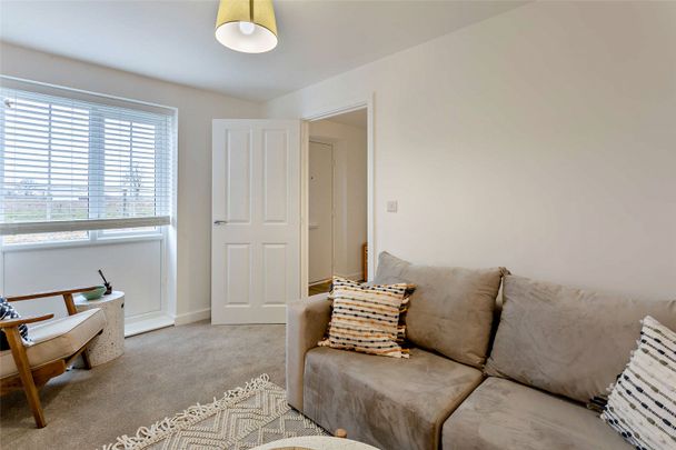 3 bedroom house to rent Sedge Close, Harpole, Northampton, NN7 - Photo 1