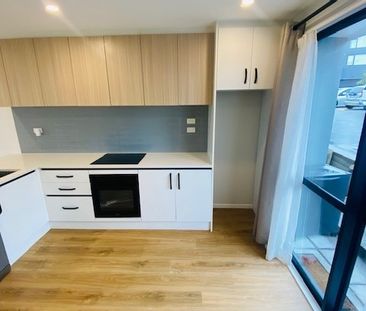 SILVERDALE, 2 BEDROOMS - Photo 6