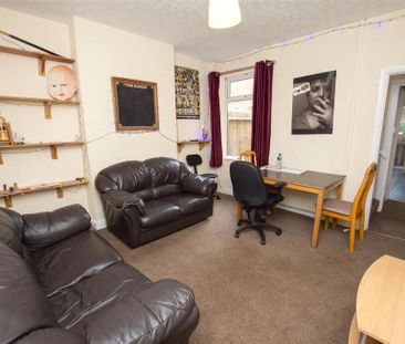 4 bedroom house to rent - Photo 1