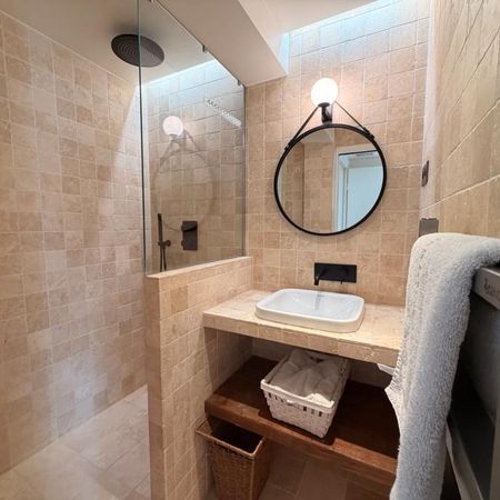 Location Appartement 2 pièces Meublé 47m² PARIS 8ème - Photo 4