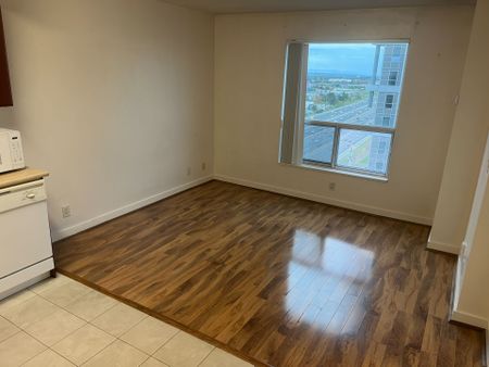 For Lease - 36 Lee Centre Drive Unit# 2105, Toronto, Ontario - Photo 3