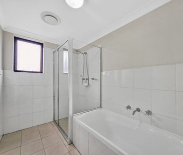 Fully Furnished One-Bedroom Apartment with Large Balcony - Photo 4