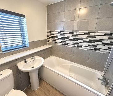 2 bedroom end of terrace house to rent - Photo 5