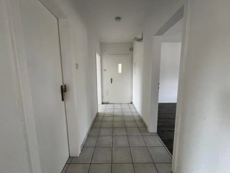 Schön geschnittene Maisonette-Wohnung mit Balkon und Garage in DU-Bergheim - Photo 5