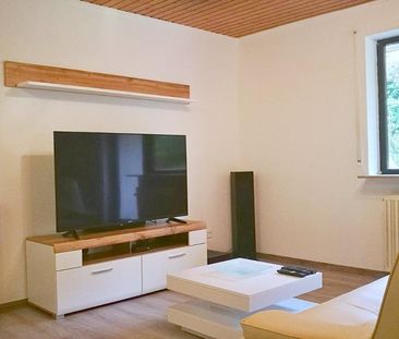 2-ZKB, vollmöbliert mit EBK & Balkon/Terrasse – barrierearm - Photo 3