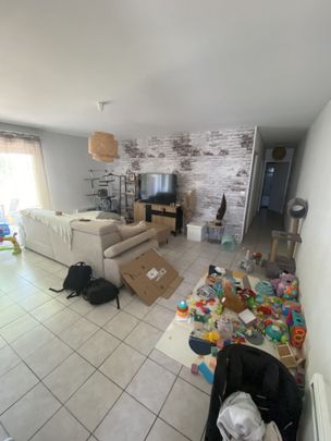 Location Maison 3 pièces 68m² PAREMPUYRE 33290 - Photo 1