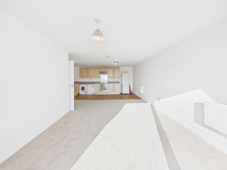 2 bedroom penthouse to rent - Photo 2