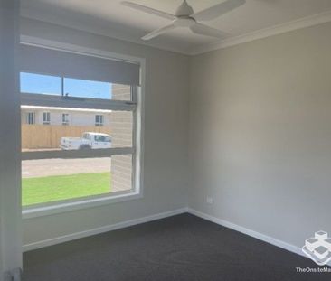 Brand New 4 Bedroom Home - Photo 6