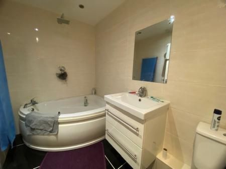 Pecks Court, Chatteris, PE16 - Photo 3