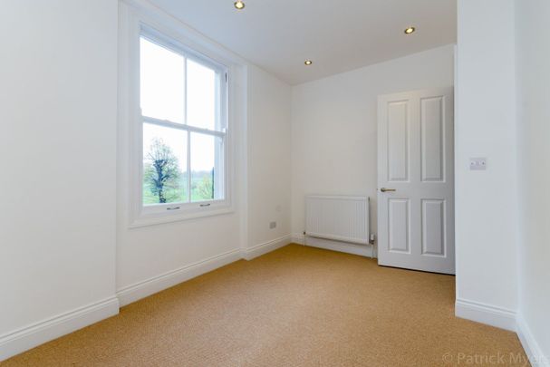 Peckham Rye, London, SE22 - Photo 1