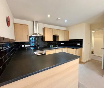 Bath Road, Cheltenham, GL53 - Photo 3