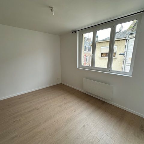 Location Appartement 1 pièce 22m² AMIENS 80000 - Photo 1